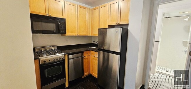 Photo - EAST 84 STREET Unit 1M