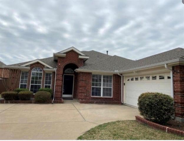 Building Photo - 15723 Wrangler Dr