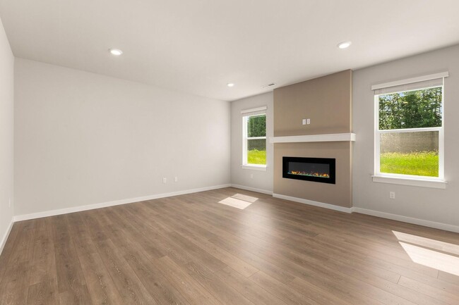 Photo - Beautiful Almost new home in Lake Stevens!