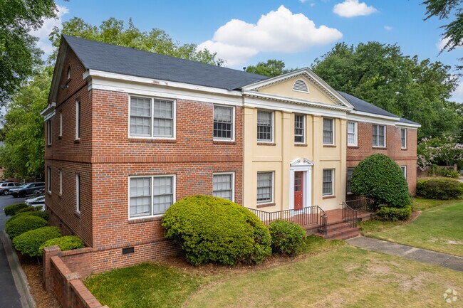 Hillcrest Apartments