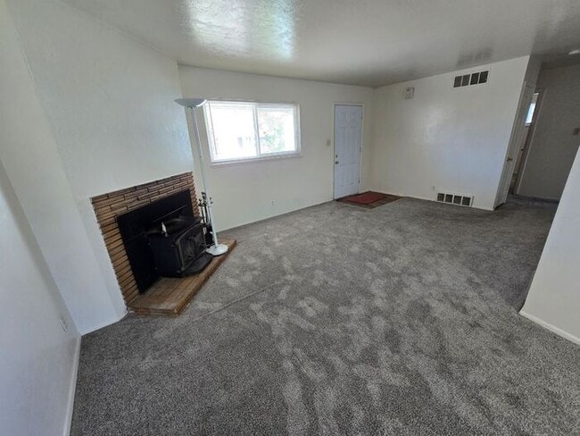 Photo - Charming 3 Bedroom Home with Bonus Living Space in Sparks