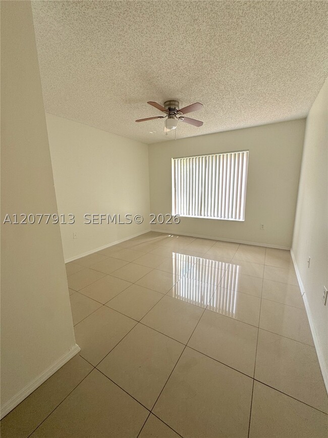 Photo - 3252 Coral Lake Dr Unit 3252