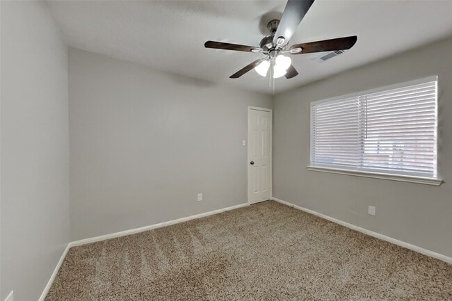 Building Photo - 20311 Longspring Dr