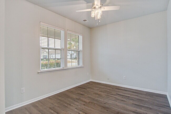 Photo - 602 Mountain Laurel Cir