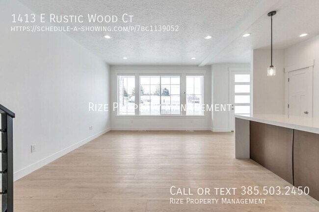 1413 E Rustic Wood Ct