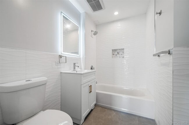 43-34 53rd St Unit 7C