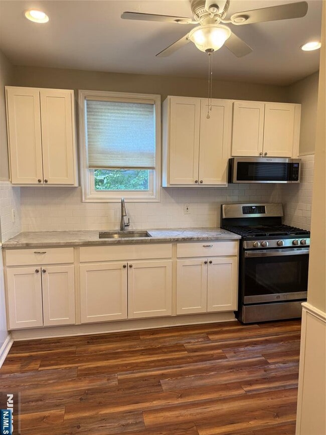 Building Photo - 80 3rd Rental