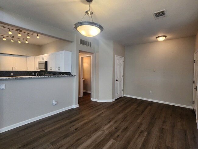 Photo - Spacious Two-Suite Townhome With Garage, Fireplace And Community Pool Unit 706