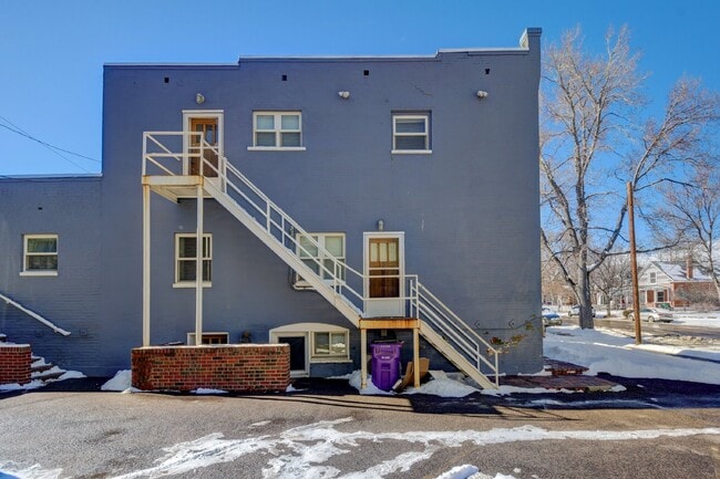 Photo - 4BR/2BA Beautiful Historic Home in the Highlands! AVAIL 5/15 Unit 100