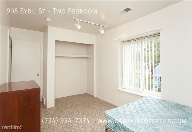 Photo - 908 Sybil St Unit Two Bedroom