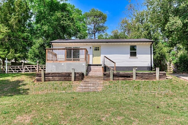 Building Photo - 1026 Weston St