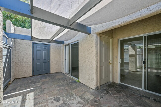 Photo - 612 S Allred Dr