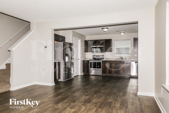 8036 Fisher Bend Dr