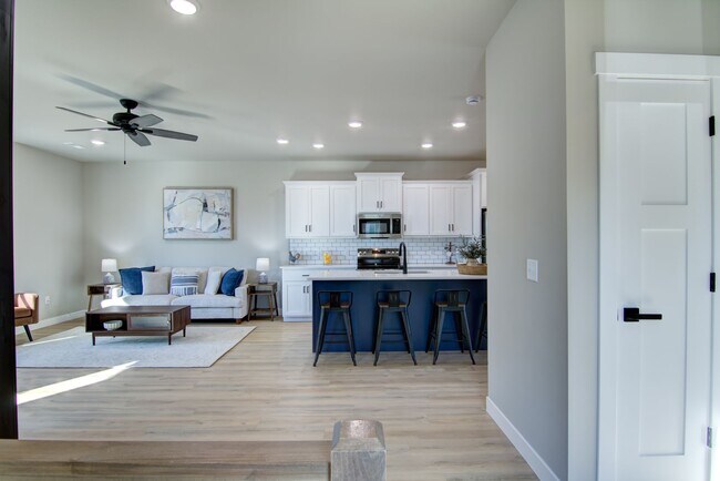 2537 Otter Creek Trail