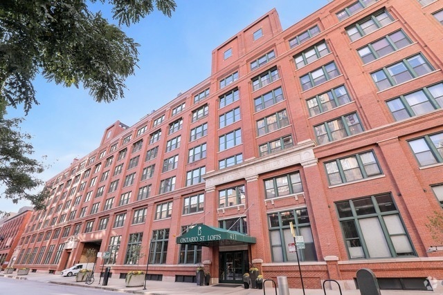 Building Photo - 411 W Ontario St Unit 214 Rental