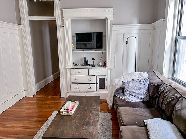 Photo - 1066 Commonwealth Ave