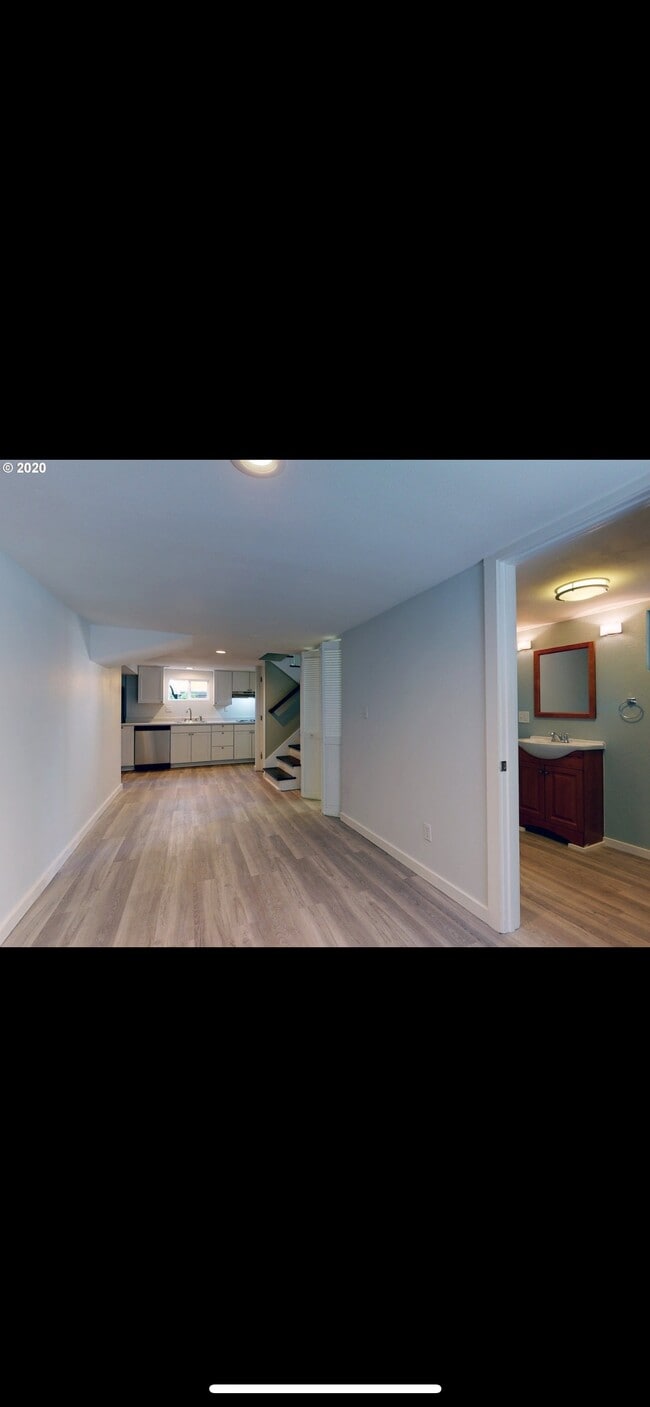 Photo - 7924 N Brandon Ave Unidad Brandon Apartment