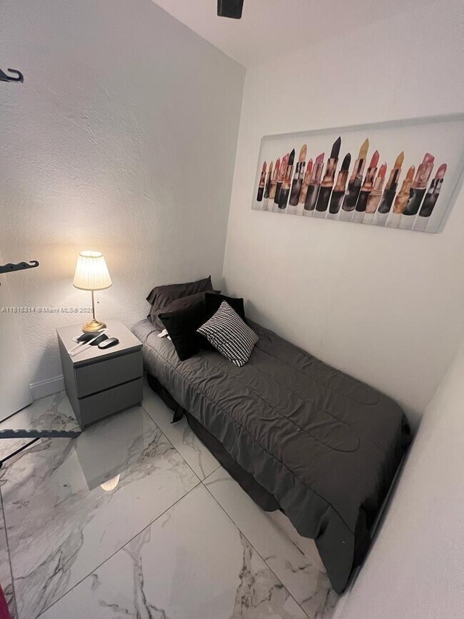 Photo - 7320 Carlyle Ave Apartment Unit 2