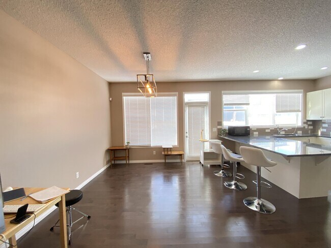 Photo - 301 Auburn Meadows Blvd SE