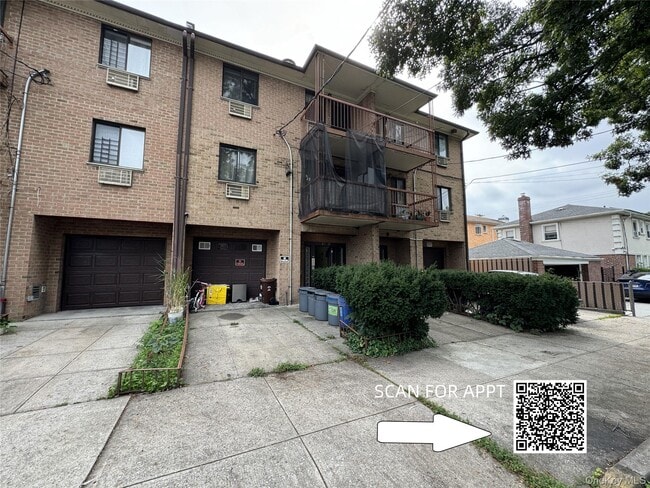 Building Photo - 61-39 168th St Unit 3F Rental