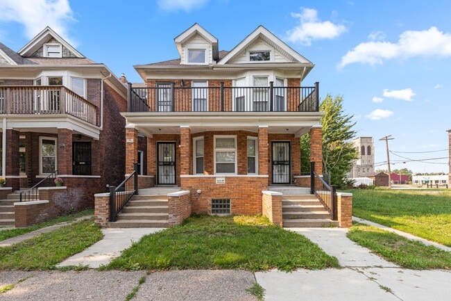 Building Photo - 68 W Philadelphia St Unit Upper Rental