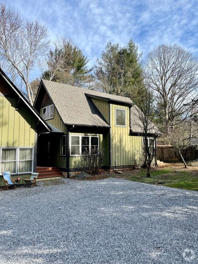 Building Photo - Super Convenient Kenilworth Location! 3 Be... Rental