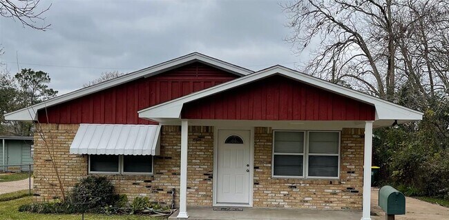 Photo - 2420 S San Antonio St House