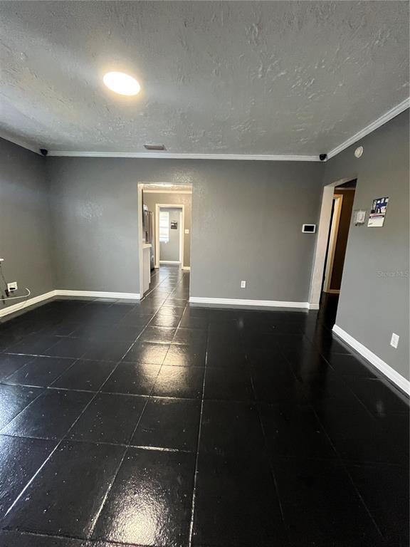 Photo - 918 W 11th St