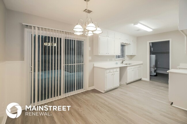 Photo - 10084 Silent Trail