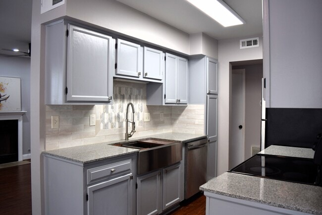 Building Photo - 606 Glenleaf Dr Unit 606 Rental