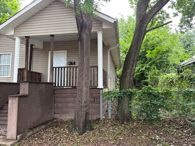 Photo - 1911 Cherry St