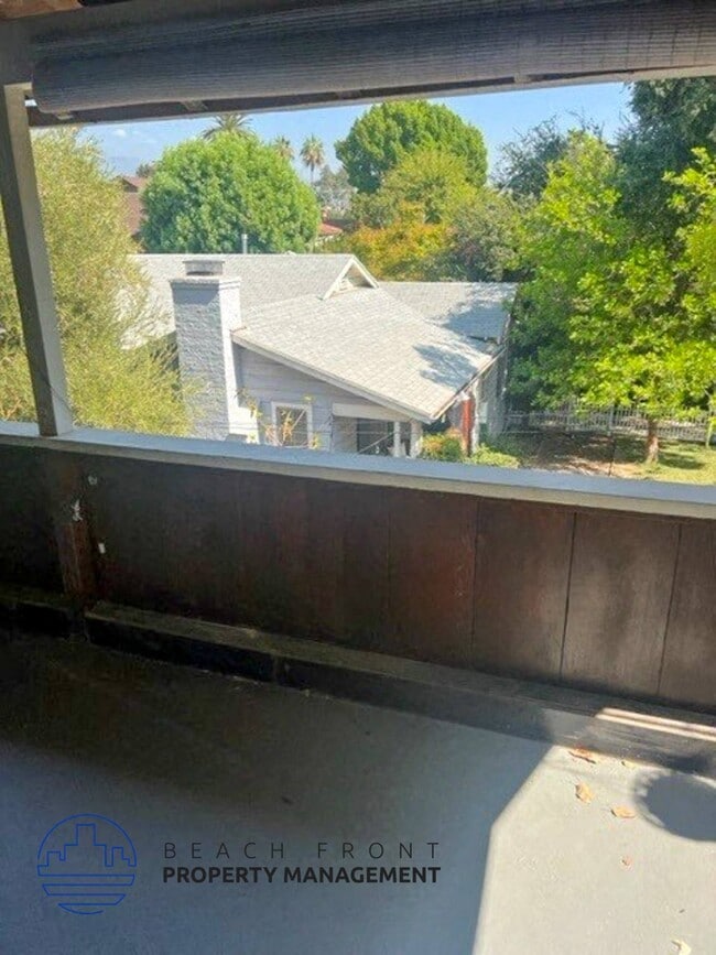 301 Pleasant St.