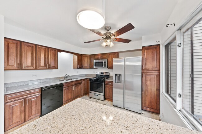 Photo - 1912 Georgetown Ln