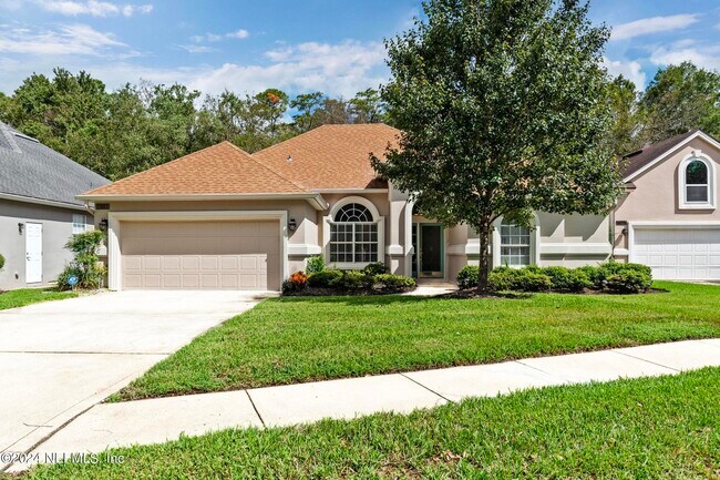 Photo - 7851 Heather Lake Ct E Casa