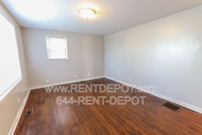 Photo - 817 Prosperity Ave