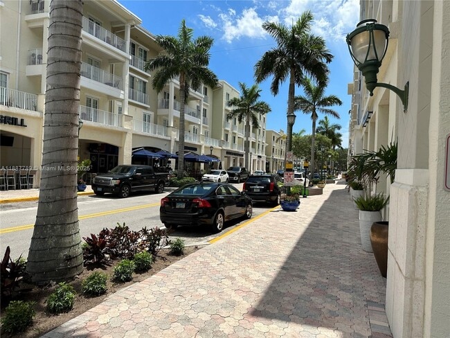 Photo - 1200 Town Center Dr Unidad 217