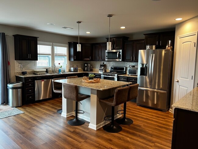 Photo - 934 Native Rye Wy