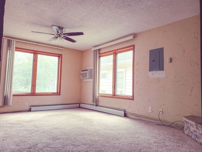 Photo - 2721 Fremont Ave S Unidad #2