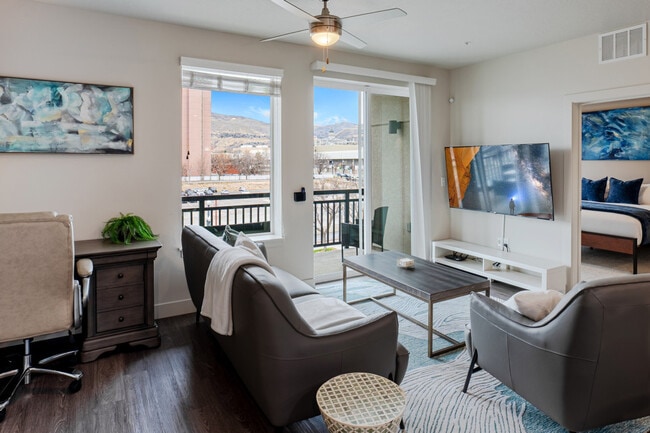 Building Photo - 241 W 200 S Unit ID1268584P Rental