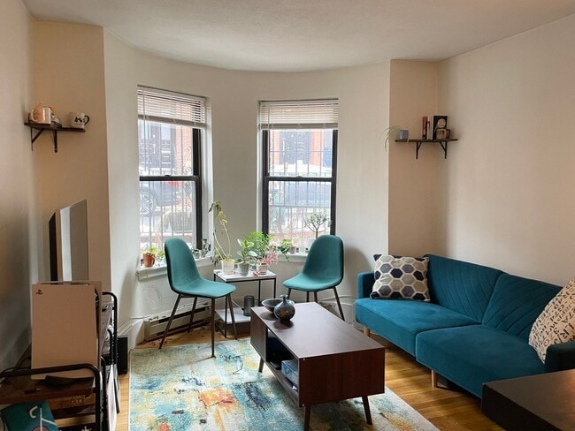 Building Photo - 5 Cazenove St Unit 1