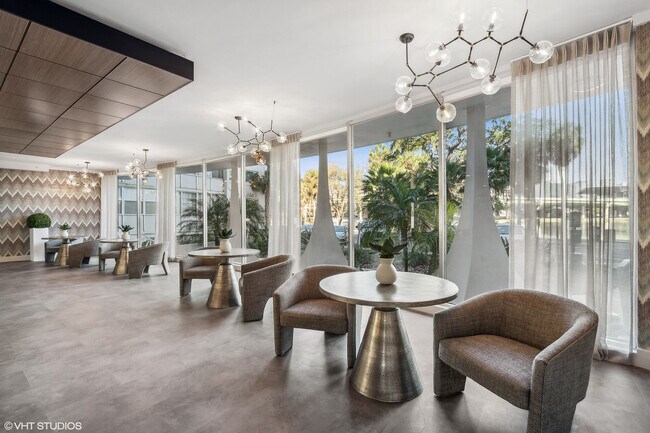 Photo - Lake Lucerne Towers