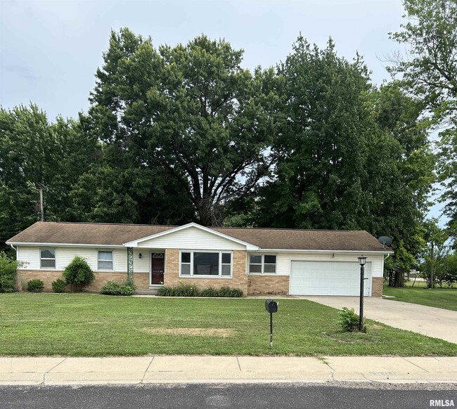 Building Photo - 1606 W Woodside Dr Rental