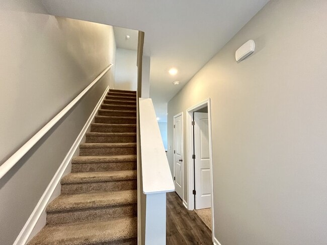 Photo - Beautiful Townhome in Columbia minutes to ...