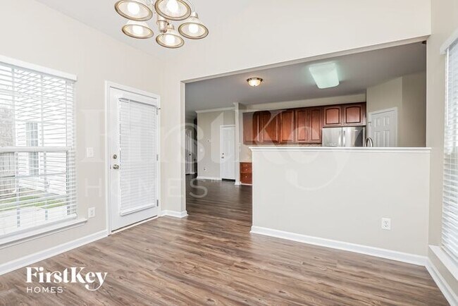 Photo - 841 Tannerwell Ave