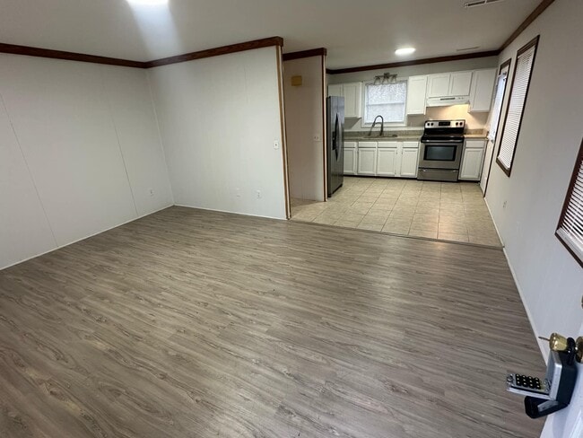 Photo - 5414 Sidbury Rd