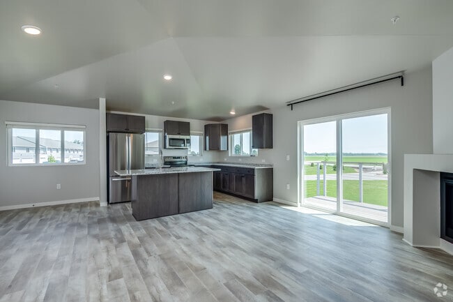 2BR, 2BA - 1,099SF - Living Room - The Royal Villas at the Golf Links