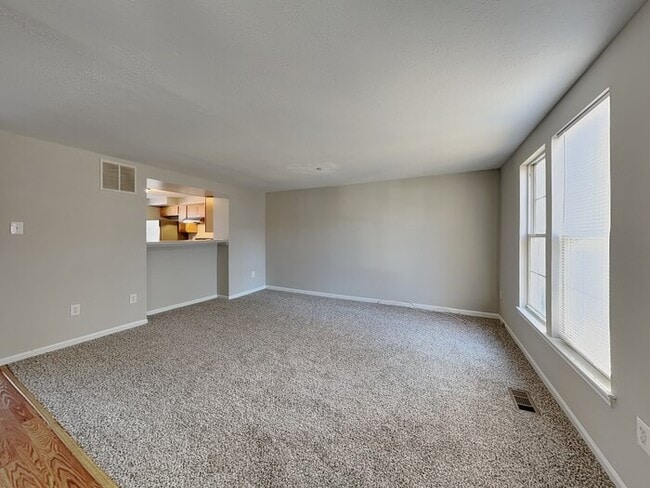 Photo - 7107 Pahls Farm Way