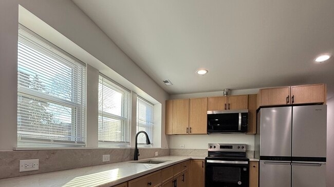 Photo - 1942 Elmwood Ave Unit GF