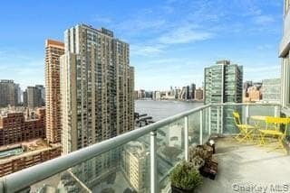 Photo - 47-05 Center Blvd