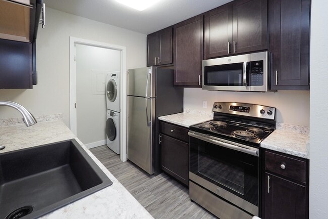 Photo - 3161 Mill Creek Dr Unit 8